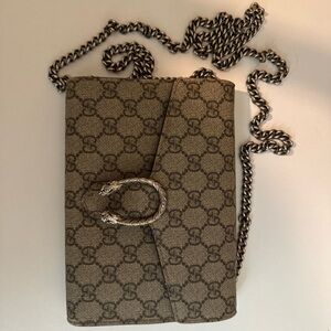 Gucci GG Supreme Canvas Chain Bag in Beige and Brown